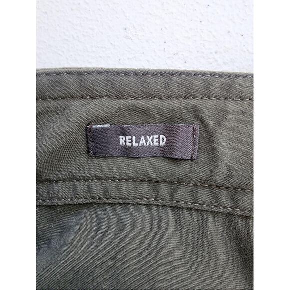 REI Co Op Convertible Hiking Pants Womens 14 Green Relaxed Fit Zip Off Cargo - Picture 14 of 16